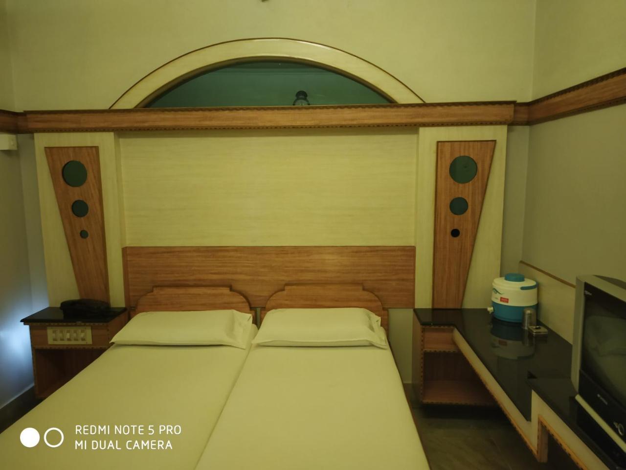 Krishna Lodge Tiruchirappalli Buitenkant foto
