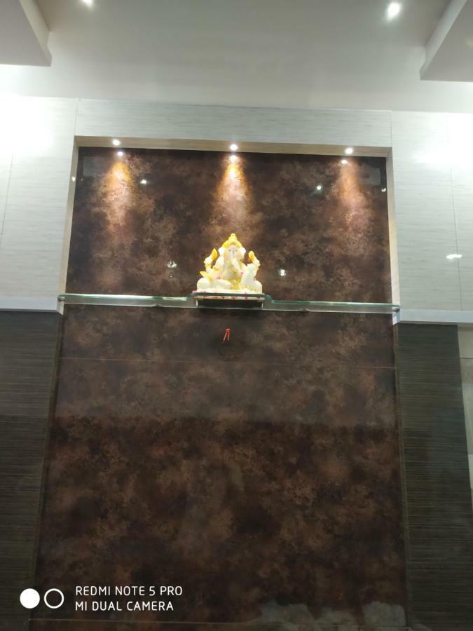 Krishna Lodge Tiruchirappalli Buitenkant foto