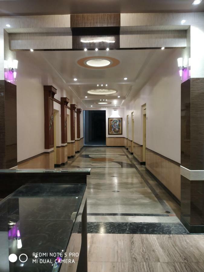 Krishna Lodge Tiruchirappalli Buitenkant foto