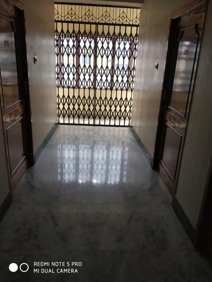 Krishna Lodge Tiruchirappalli Buitenkant foto